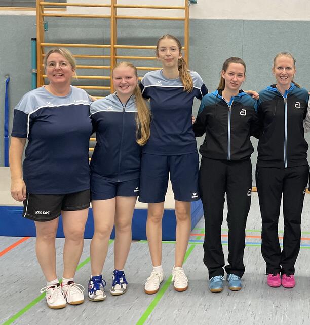 etwas überraschend von dabei, die 2te Damenmannschaft | Foto: E.Rosendorf