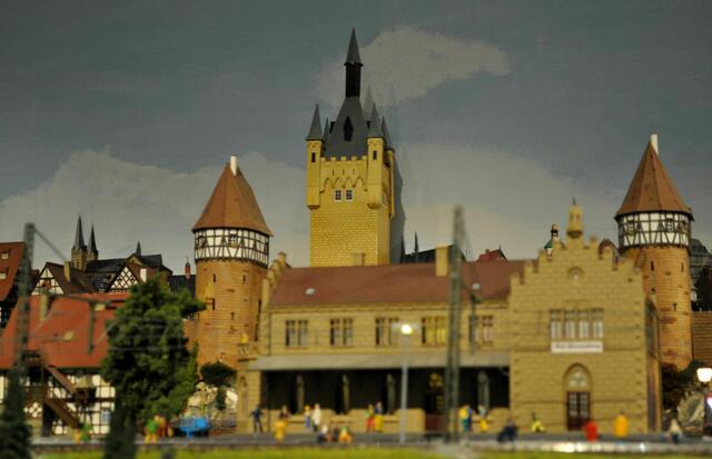 Der blaue Turm. Aber alles andere ist künstlerische Freiheit. | Foto: Daniela Somers