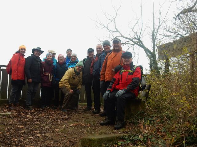 ach hier wurde die Aussicht genossen - trotz schlechter Witterung | Foto: E. Rosendorf