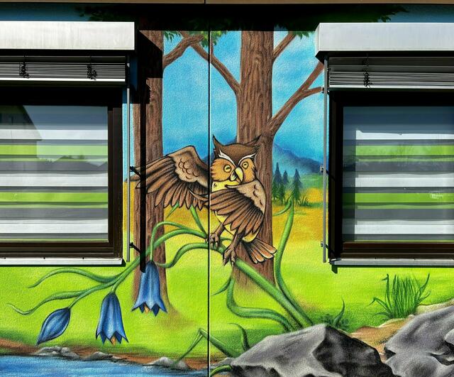 Auch dieses Grafitti des Künstlers BERK an einem Kindergarten in Obersulm-Affaltrach ist Fassadenkunst. | Foto: Moni Bordt