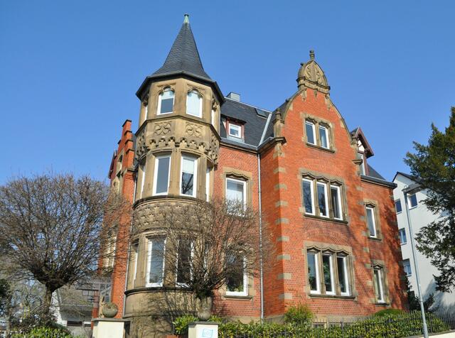 Villa Hagenmayer. Mit so einer Architektur musste das Bild natürlich in die Sammlung. | Foto: Daniela Somers