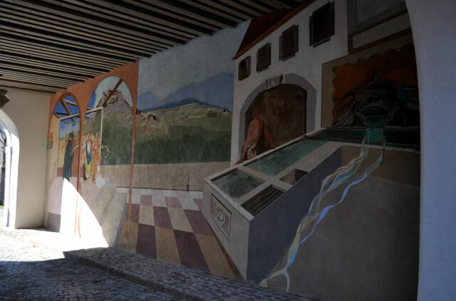 Gemälde bei der Durchfahrt vom alten Rathaus in Untergruppenbach | Foto: Daniela Somers