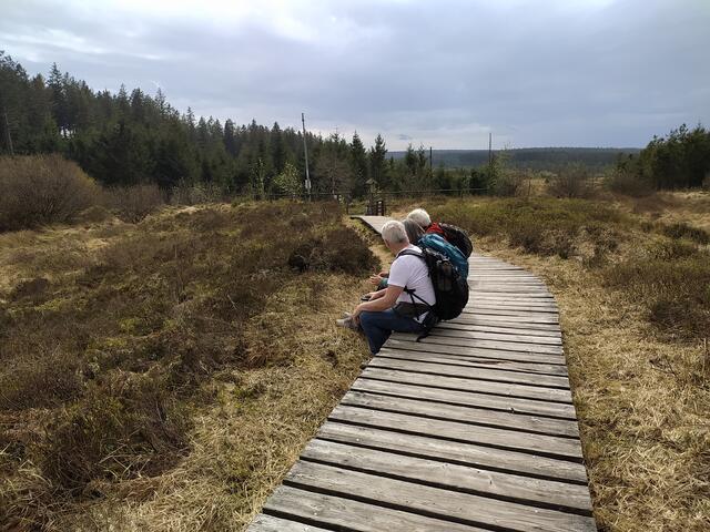 Ein Päuschen auf den Holzstegen.  | Foto: sigischlottke