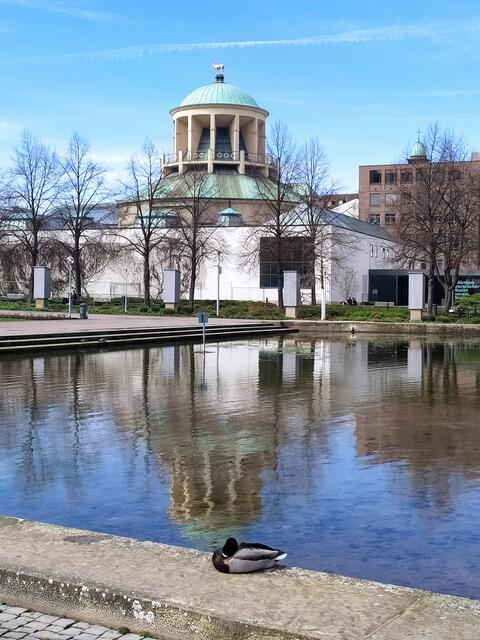 Am Schlossplatz. | Foto: sigischlottke