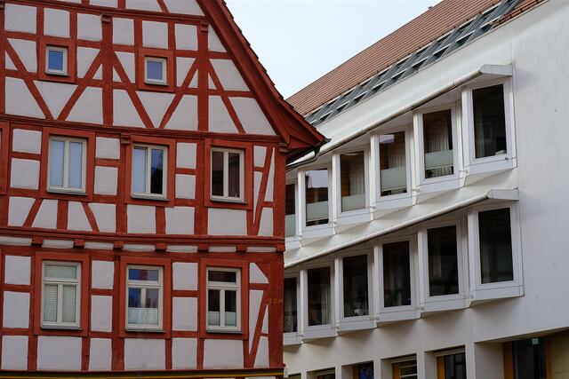 "Alte Post" (1515/1588) und Rathaus-Anbau (2007) | Foto: Petra Wagner