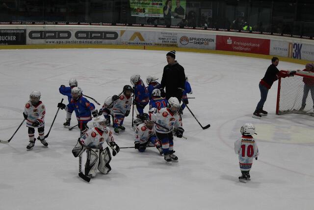 20.01.2019 Benefizspiel
Der Nachwuchs ist auch mit am Start. | Foto: Sandra Martines