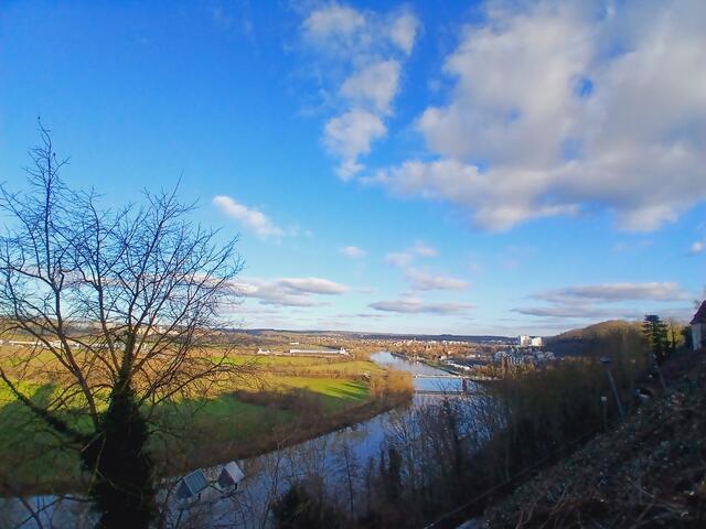 .....und hier in die andere Richtung.  Bad Wimpfen im Tal ist zu sehen.   | Foto: sigischlottke