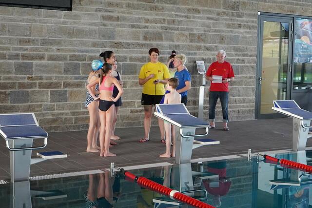darauf folgt die Praxis | Foto: Schwimmente Stiftung
