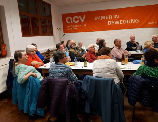 Die aufmerksamen Teilnehmer in der "Fahrschule" | Foto: Margit Rupp