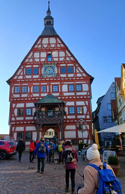 Das wunderschöne Rathaus - ein richtiges Schmuckstück.   | Foto: sigischlottke