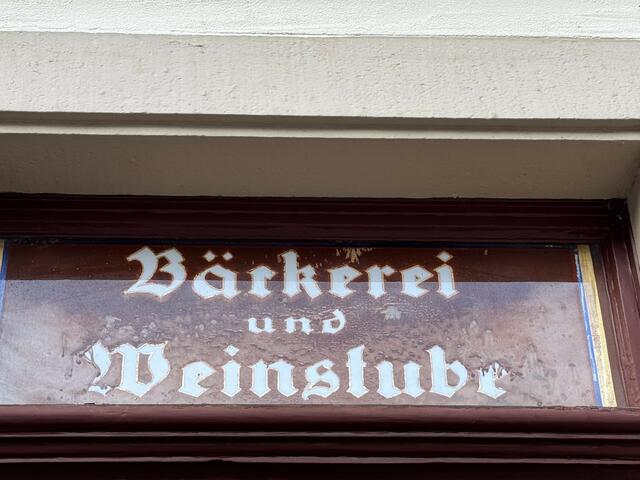 Wo hängt dieses Schild
Cafe und Weinstube Feyerabend | Foto: Heide Böllinger aus Bad Friedrichshall