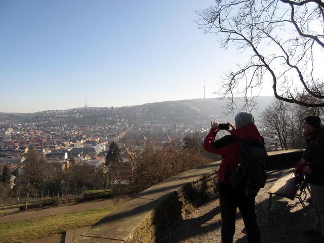 Aussicht auf Stuttgart Sued vom Biergarten auf der Karlshöhe | Foto: WandernGabyErich