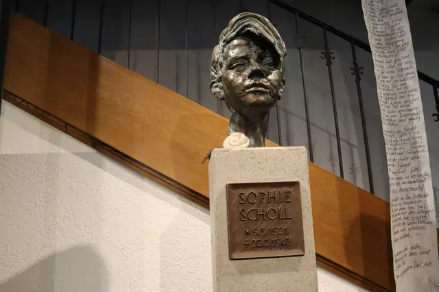 Büste von Sophie Scholl im Rathaus | Foto: Marga Specht