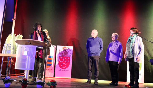 Würdigung beim Abend des Ehrenamts in Schwaigern.
Bürgermeisterin Sabine Rotermund, Helmut Mayer, Annemarie Eich-Gruhler, Uta Rüb | Foto: privat