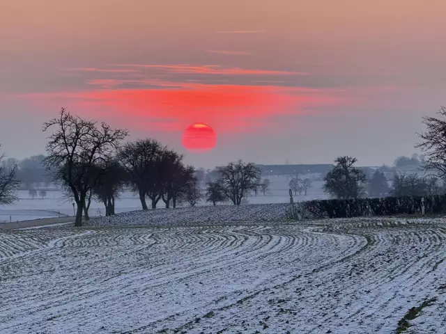 Beeindruckender Sonnenuntergang bei Kupferzell: Panja Rudroff hat das Motiv auf dem Bürgerportal meine.stimme eingestellt. | Foto: Panja Rudroff