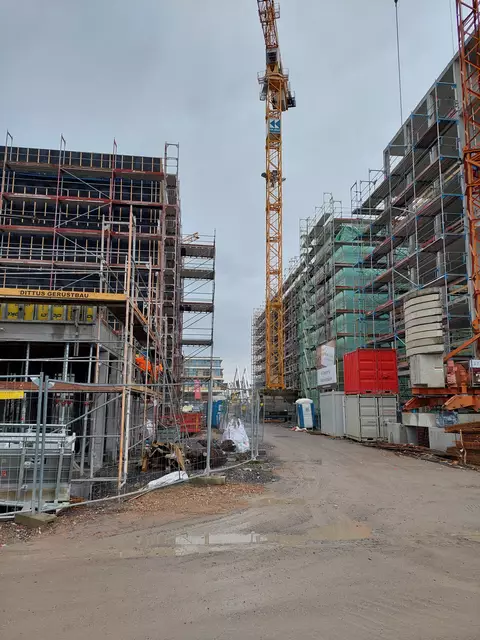 Baufeld für Baufeld wächst das Neubaugebiet in die Höhe und Breite. | Foto: Foto privat