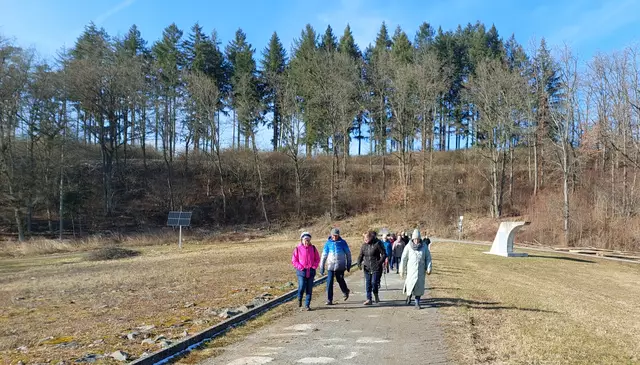 Vorbei am Sprungturm | Foto: Elfriede Baier 