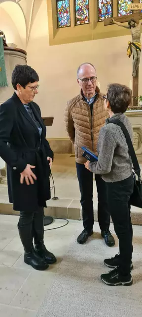 Im Gespräch vertieft ... | Foto: Hilde Mayer