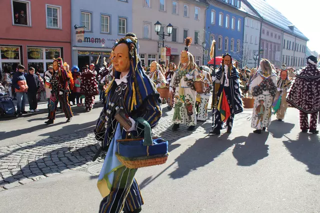 Fransenkleid  | Foto: Sandra Martines