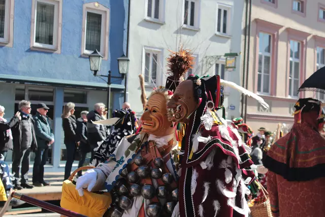 Biß, Federahannes | Foto: Sandra Martines