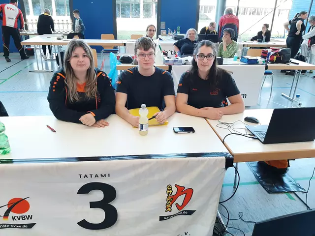 Eingespielte Tischbesatzung mit Emely Borneck, Patrick Pruschwitz und Marie-Luise Häcker (von links) | Foto: Karateverein Eppingen
