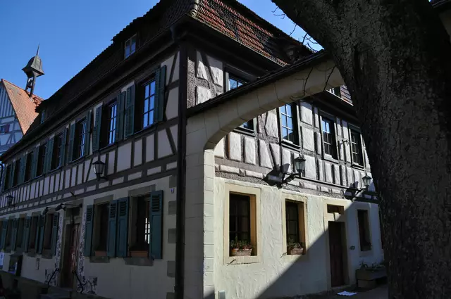 Heute ein Weingut. Bis 1806 war dieses Anwesen die Amtsschreiberei des Stabsamtes Oberderdingen. | Foto: Daniela Somers