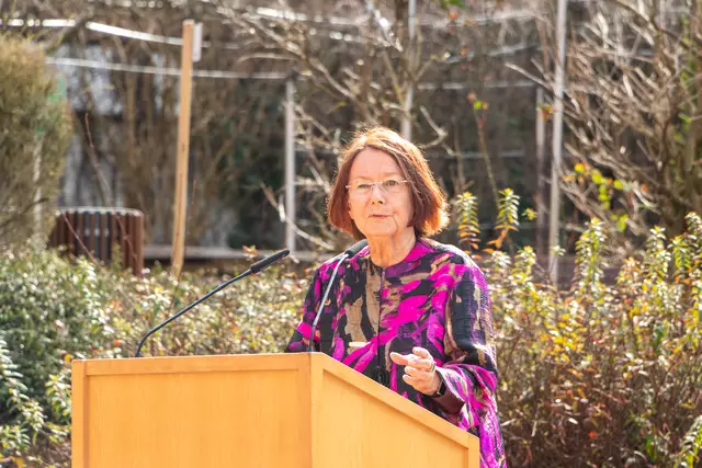 Frau Evelyne Gebhardt verwies auf aktuelle Herausforderungen: „In einer Zeit, in der Krieg und Desinformation unsere Werte bedrohen, müssen wir umso lauter für Demokratie einstehen.“ | Foto: Alexander Morawe
