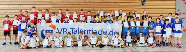 Knapp 60 Kinder aus sechs Teams nahmen an der VR-Talentiade teil und zeigten tollen Handballsport. | Foto: privat