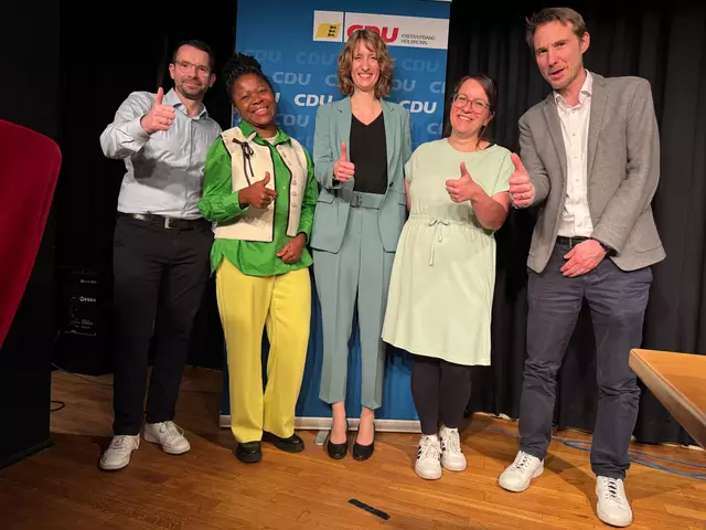Isabell Huber (Mitte) und Sandra Berthold (2.v.r) erhalten Gratulationen des Stadtverband Neckarsulm | Foto: Isabell Huber MdL
