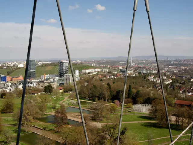 Gleich am Anschluss an die Stadt, die Weinberge  | Foto: WandernGabyErich