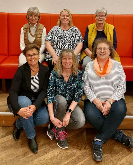 Das neue Vorstandsteam von den LandFrauen Brackenheim. Obere Reihe von links Frau Anita Polanz, Frau Ute Bauer, Frau Eva-Maria Gerlach. Untere Reihe von links Frau Elke Heininger, Frau Petra Sinn, Frau Heike Kohler-Lex. | Foto: Eigenes Bildmaterial