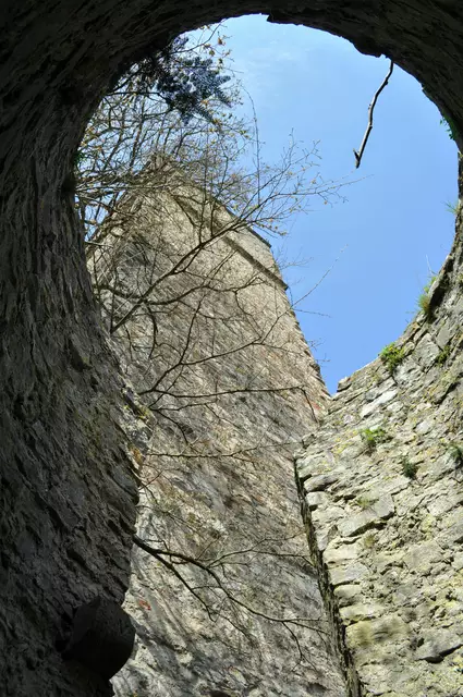 Blick auf den Bergfried | Foto: Daniela Somers
