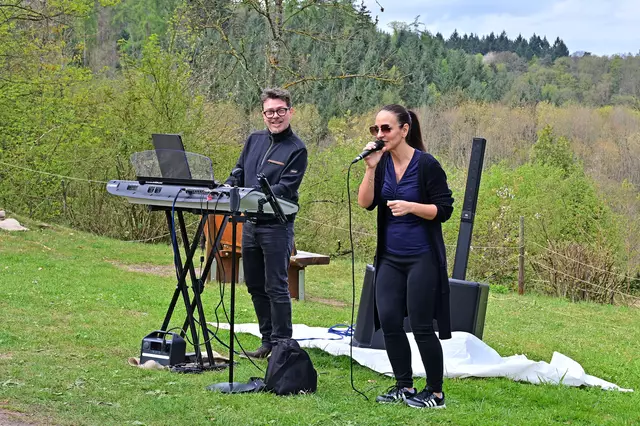 Mareike und Marcus mit dem Opener „Hallo Lieblingsmensch“. | Foto: Michael Harmsen