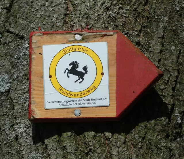 Wanderzeichen für den Rössleweg. | Foto: sigischlottke