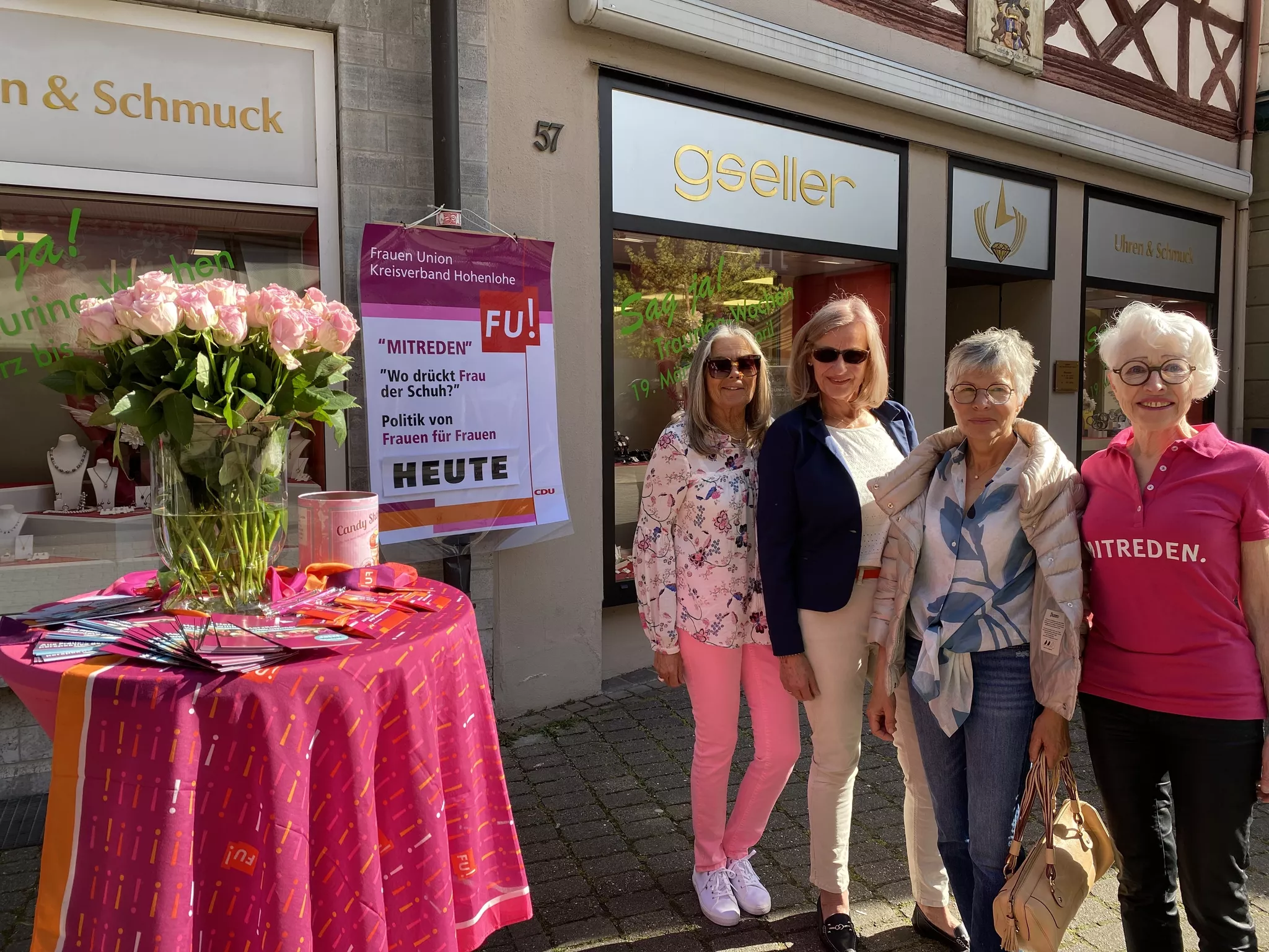 aktion-mitreden-wo-dr-ckt-frau-der-schuh-cdu-frauen-union