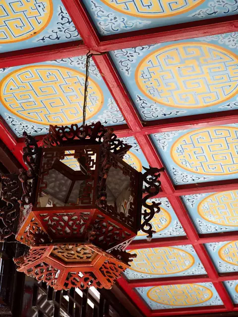 Wunderschöne Blütenpracht, viel Grün und spannende Architektur. Wenn leider kein eigener Garten zur Verfügung steht,  muss man sich mit einer unserer teils beeindruckenden Bundesgartenschauen (Heilbronn &amp; Mannheim) behelfen. 2019 und 2023 entstanden folgende Bilder.

Alle Bilder wurden mit der Olympus OM-D e-m5 Mark iii aufgenommen. | Foto: Sarah Aksamit-Grolik