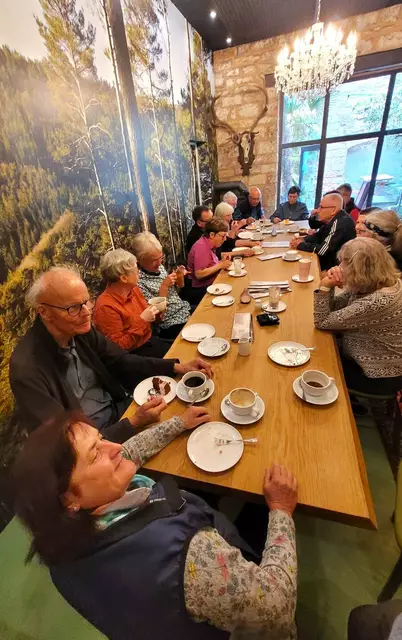 Gemütlicher Abschluß im "Cafe' Ludwig." | Foto: Isolde Reitz