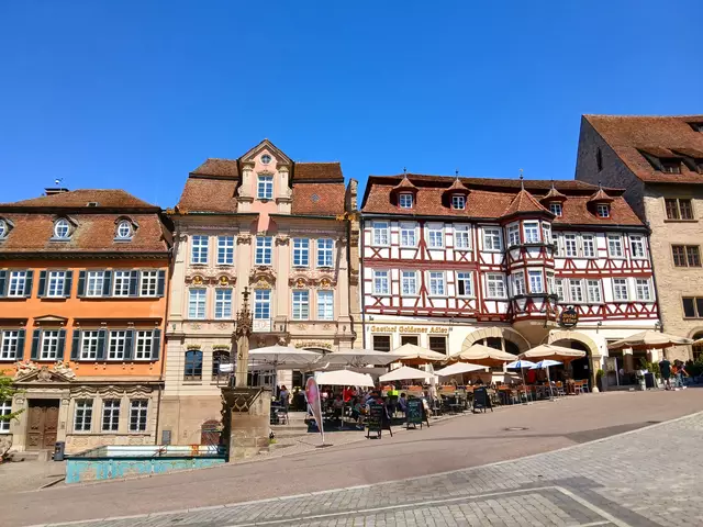 Hier sind die Fassaden aus verschiedenen Epochen gut zu sehen.  | Foto: sigischlottke