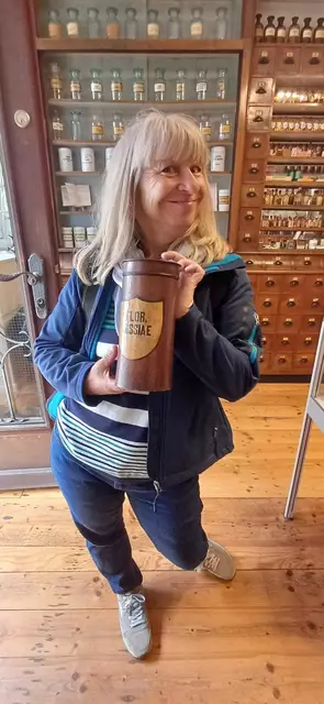 Apothekenmuseum. Die Aufbewahrungsbehälter sind noch aus Holz.  | Foto: Meine Freundin hat das Bild für mich gemacht und die Urheberrechte an mich (Daniela Somers) abgetreten.