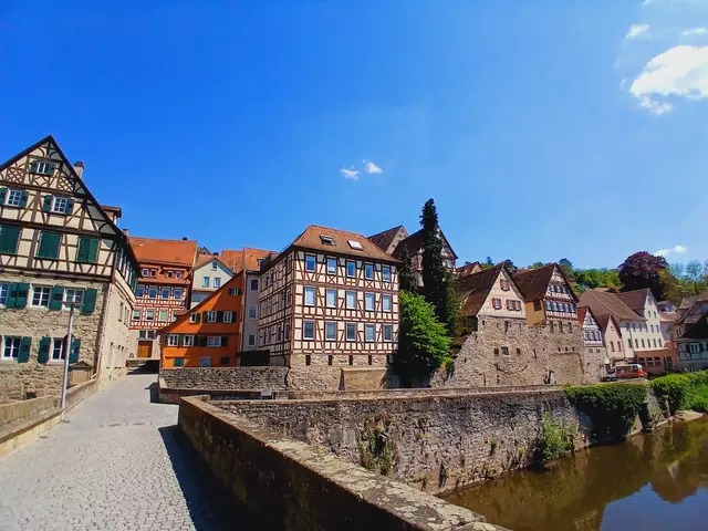 Auch der Blick zurück auf die Häuser der Altstadt ist toll.   | Foto: sigischlottke