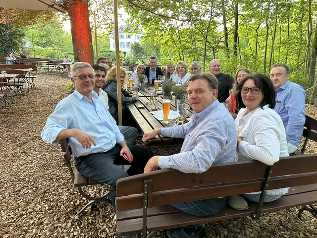 Unabhängige im Biergarten am Trappensee | Foto: C.Roth, UfHN
