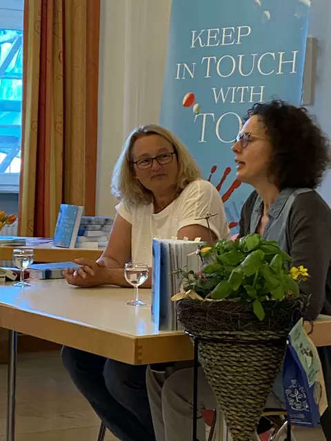 Lesung mit Kerstin Klein.
Durch den Abend führte Katrin Gilliar | Foto: Heidi Plöger