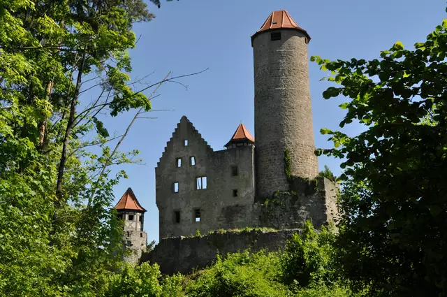 Blick auf die obere Burg. | Foto: Daniela Somers