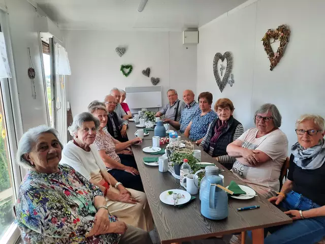 Bei leckerem Kaffee und Kuchen | Foto: privat
