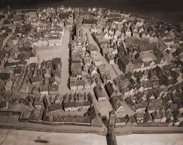 So ähnlich könnte es aussehen: Modell der Stadt Heilbronn um 1800. | Foto: Stadtarchiv Heilbronn Foto Barbara Kimmerle