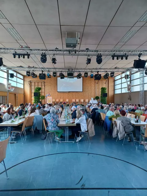 Viel los in der Mehrzweckhalle Elsenz | Foto: NABU | Marco Lutz