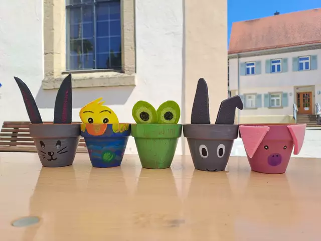 Bunte Blumentöpfe | Foto: Sarah Peters