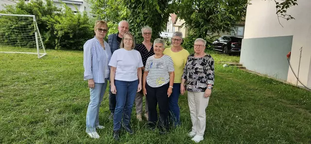 Vorstand OGV: v.Li: Anna Michel (Vositzende) Armin Klenk, Elisabeth Stegmüller (Beisitzer), Monika Klenk (2. Vorsitzende), Barbara Hemmer (Schriftführerin), Monika Trunk, Uta Wüst (Revisoren), auf dem Bild fehlen
Sieglinde Burkhardt (Kassierin) Detlev Schollmeyer (Beisitzer) | Foto: Privat: Barbara Hemmer
