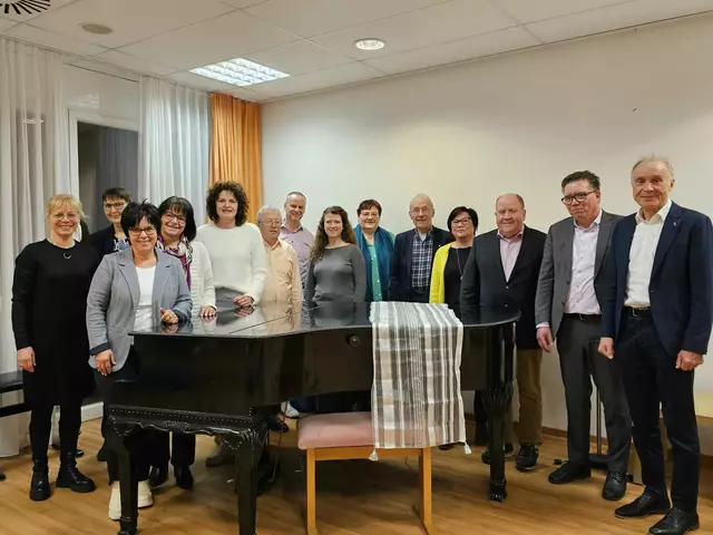 Mitglieder des Vorstands und Hausdirektorin Lilly Haldenwanger | Foto: Rolf Kieser