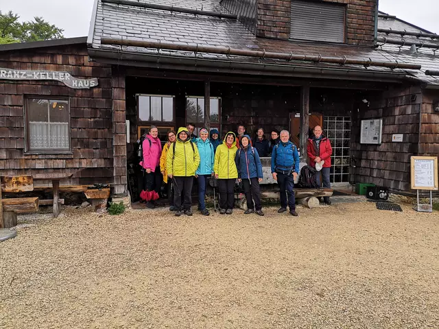 Gruppenbild beim Franz-Keller-Haus | Foto: Jürgen Pachwald